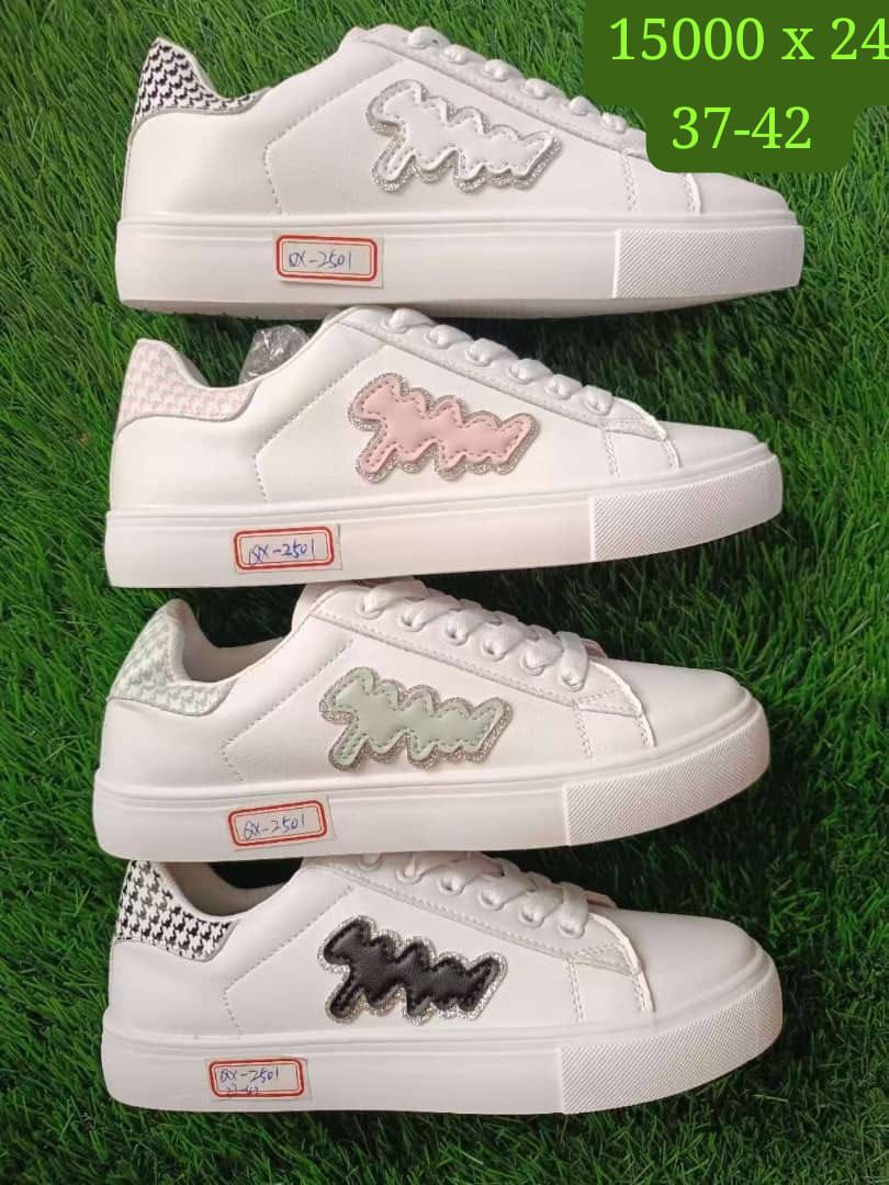 Classic Casual Sneakers